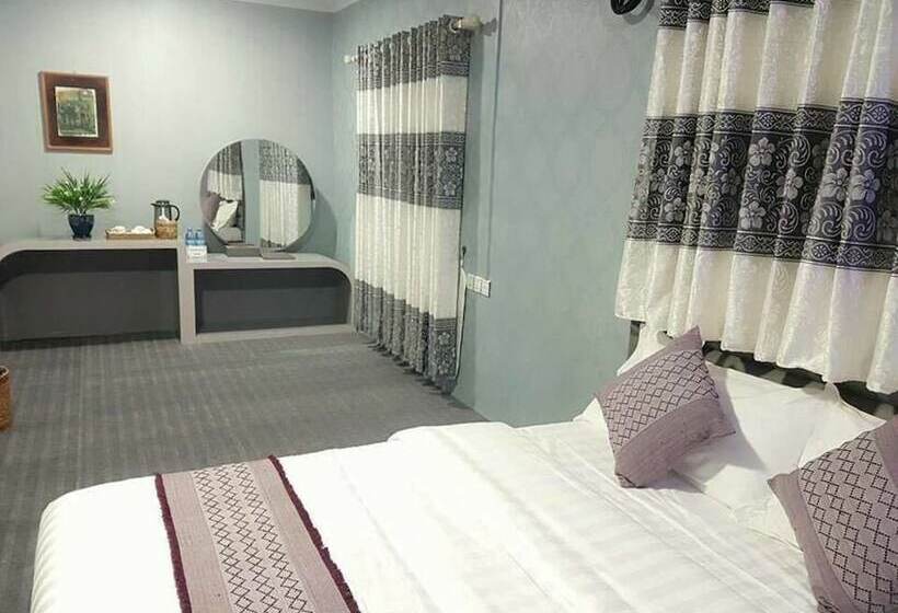 اتاق سوپریور, Thiha Bala