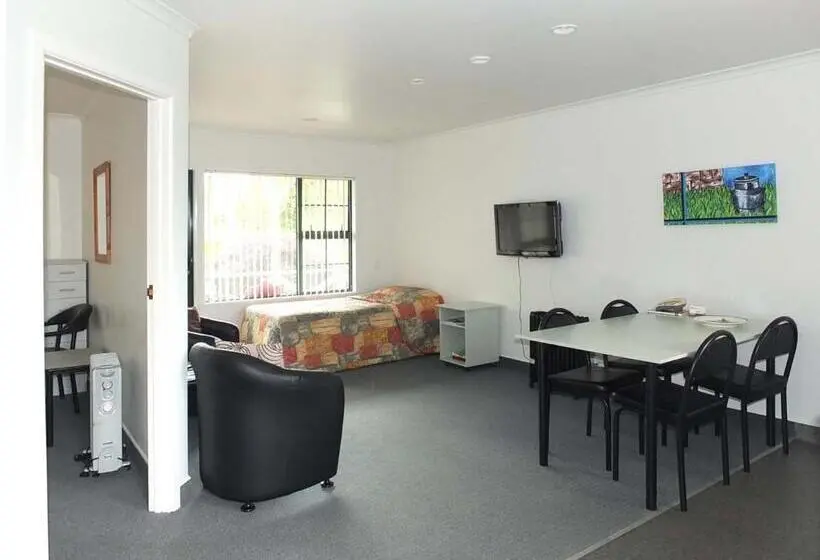 ２ベッドルームアパートメント, Kerry Lane Motel