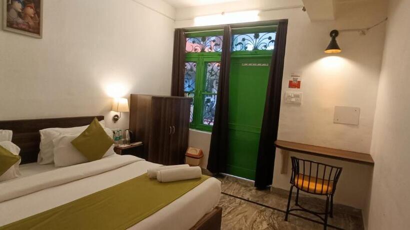 Quarto Estandar, Live Free Hostel Rishikesh