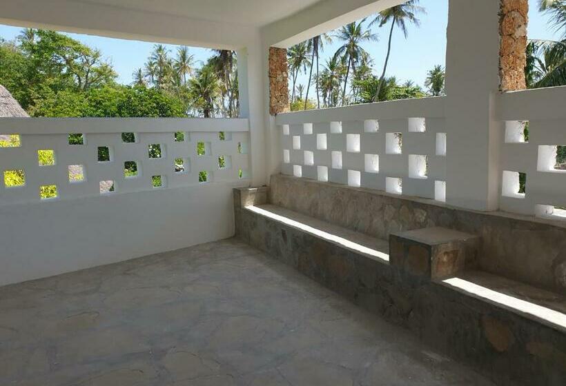 اتاق استاندارد با تخت بزرگ, Marijani Holiday Resort