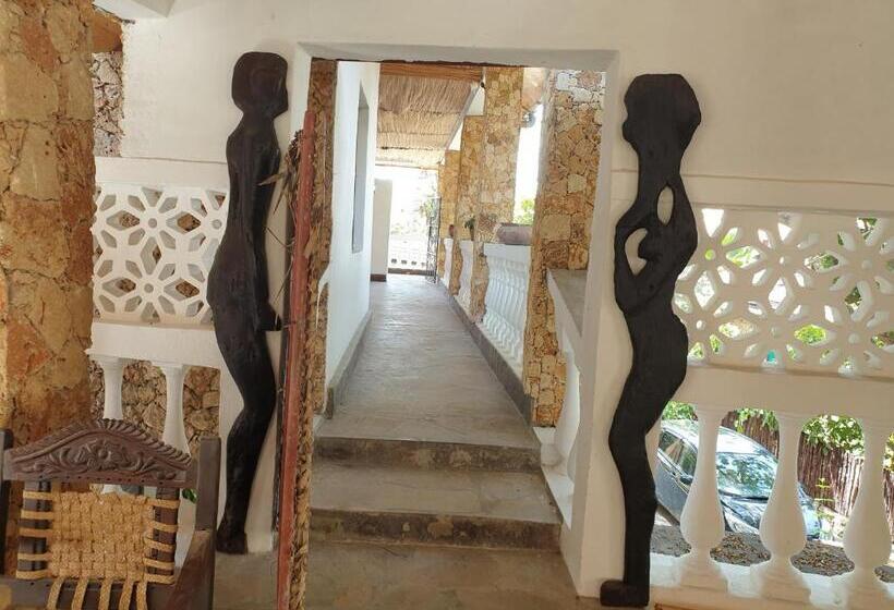 اتاق استاندارد با تخت بزرگ, Marijani Holiday Resort