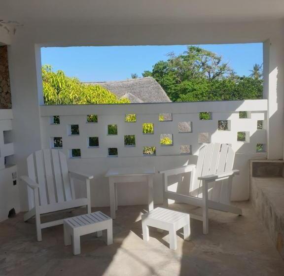 اتاق استاندارد با تخت بزرگ, Marijani Holiday Resort