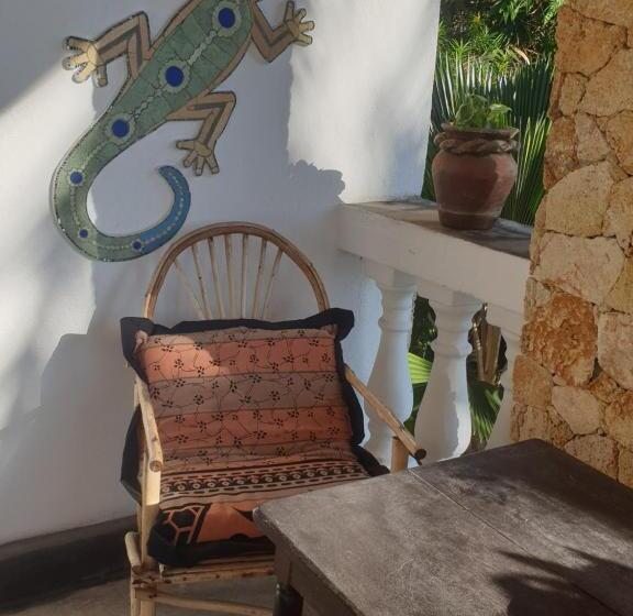 اتاق استاندارد با تخت بزرگ, Marijani Holiday Resort