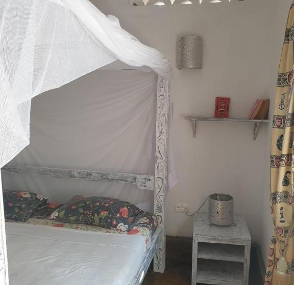 اتاق استاندارد با تخت بزرگ, Marijani Holiday Resort