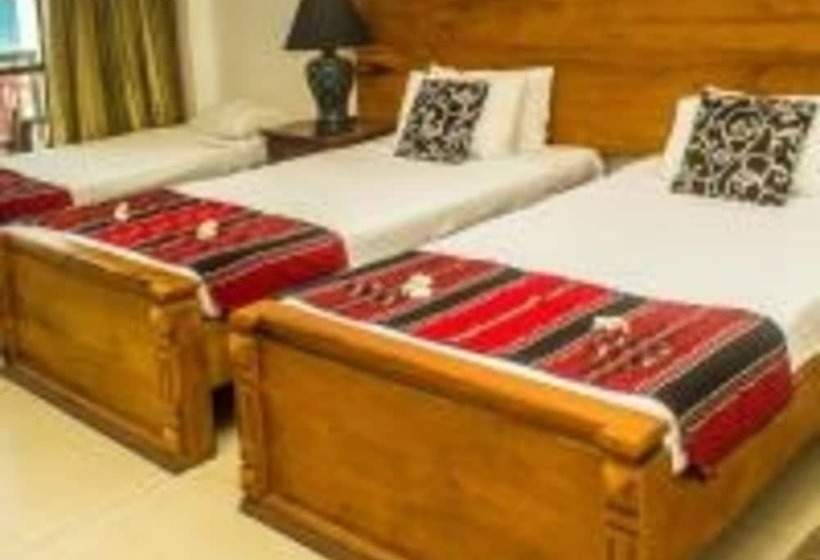 חדר דלוקס לשלושה עם נו לים, Serendib Beach