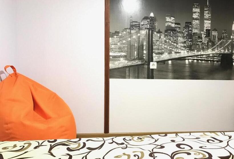 Superior Enkelrum, Attic