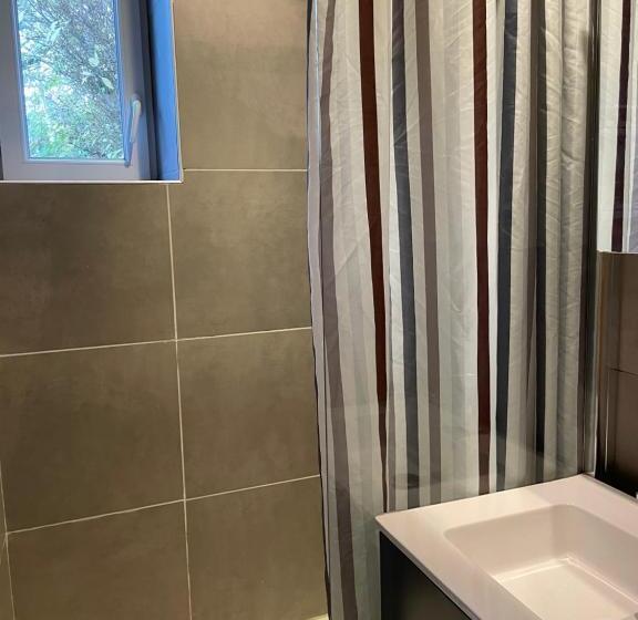 家庭洋房, La Maison Bizienne Guérande