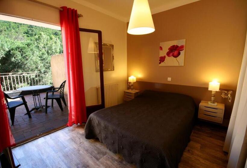 Номер Стандарт с Балконом, Accendi Pipa