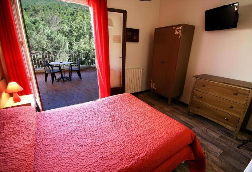 Номер Стандарт с Балконом, Accendi Pipa