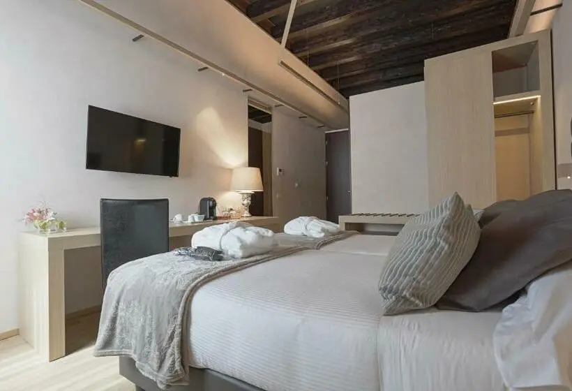 Superior-huone, Alba Palace