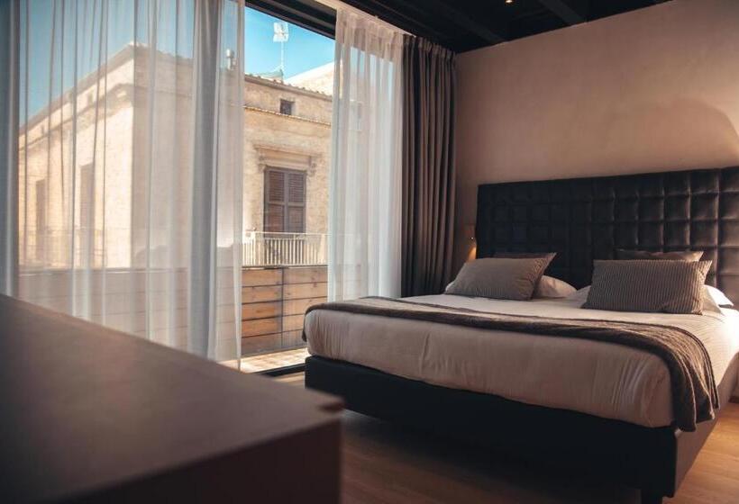 带1个卧室的顶楼公寓, Alba Palace