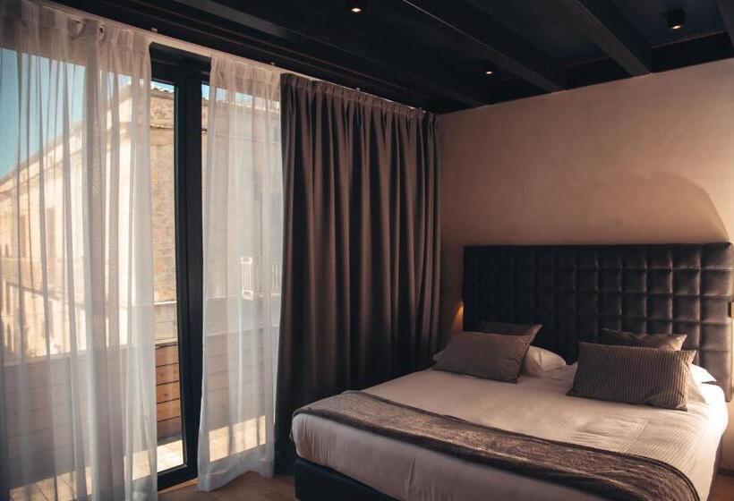 带1个卧室的顶楼公寓, Alba Palace