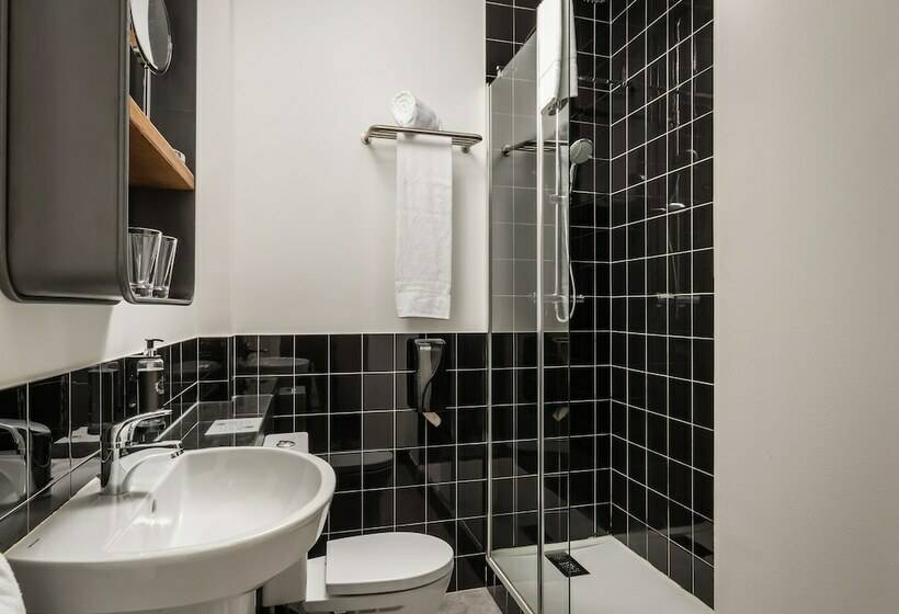 חדר סטנדרט, Bypillow Amari