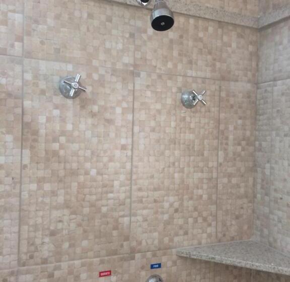 디럭스 트리플 룸, Botucatu