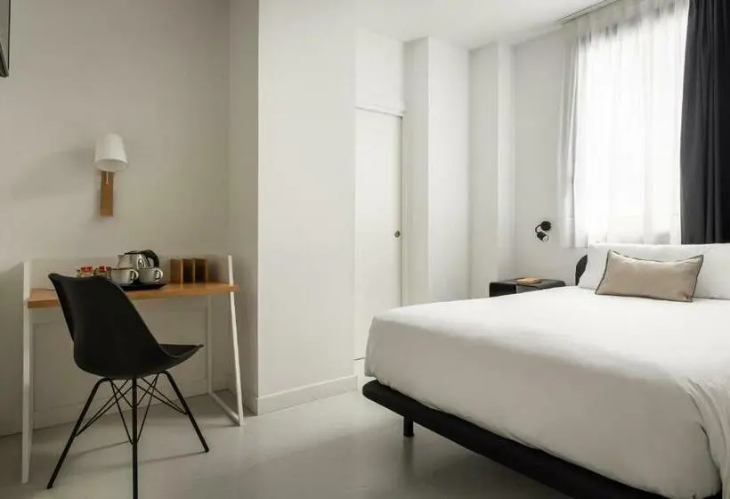 Standard Yhden Hengen Huone, Bypillow Amari