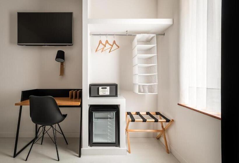 חדר סטנדרט, Bypillow Amari