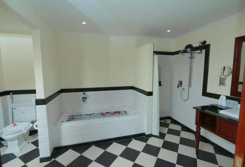 جناح إدارى, Phasouk Vien Chantra