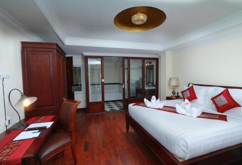 Президентский Люкс, Phasouk Vien Chantra