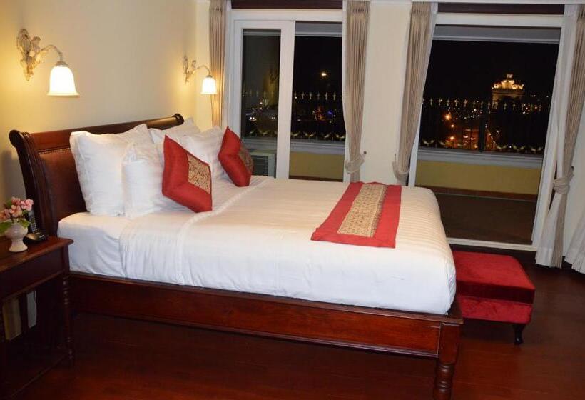 جناح رئاسى, Phasouk Vien Chantra