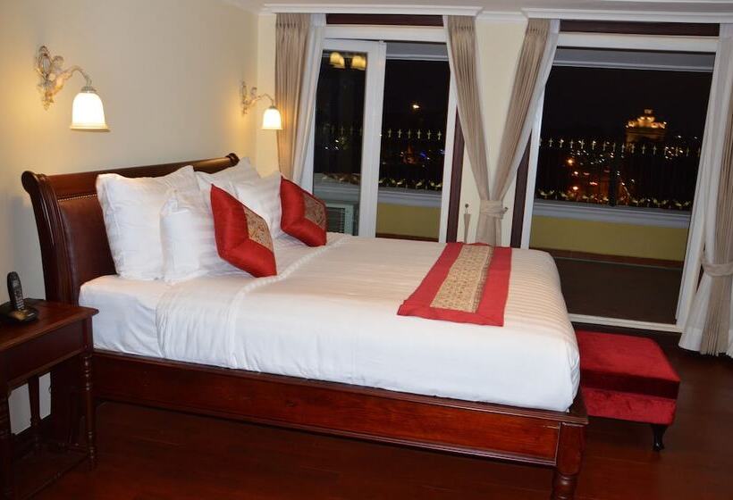 Люкс с Видом, Phasouk Vien Chantra