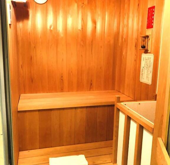 디럭스 룸, Square Fujigotemba