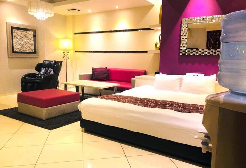 디럭스 룸, Square Fujigotemba