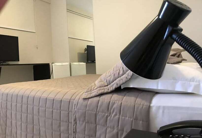 4인용 스탠다드 룸, Suites Residence