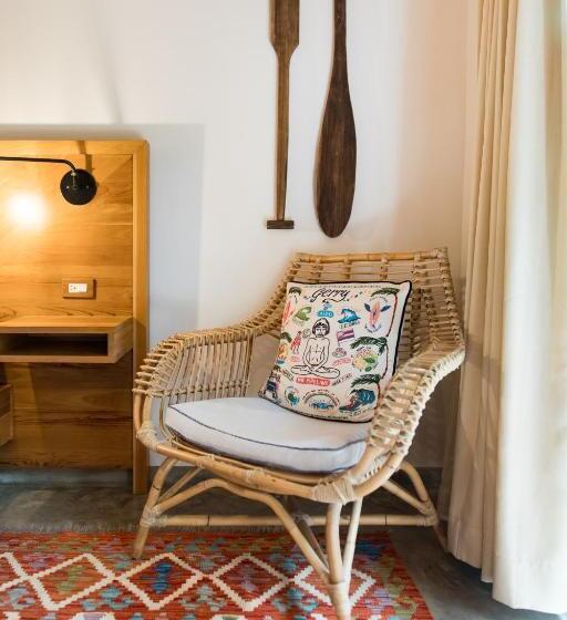 스탠다드 룸 킹사이즈 침대, The Nomadic