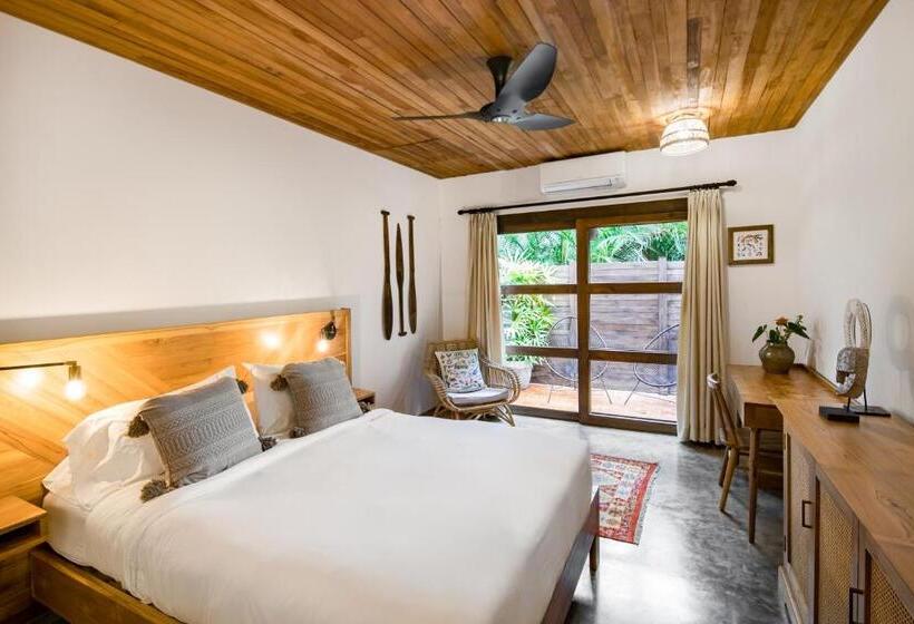 스탠다드 룸 킹사이즈 침대, The Nomadic