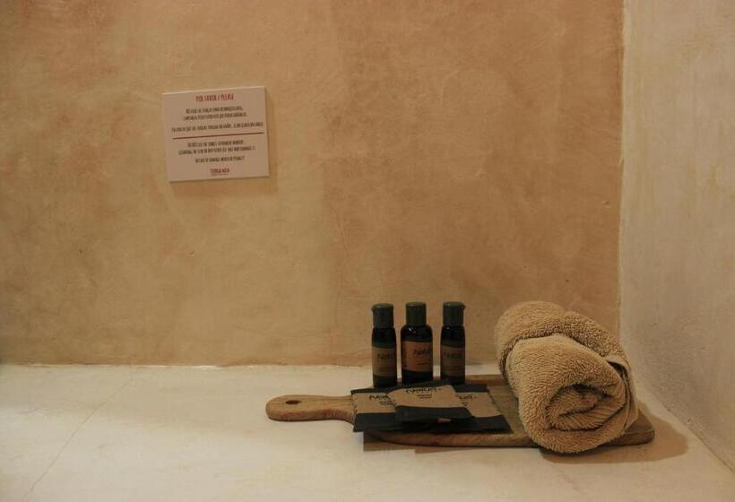 اتاق لوکس, Tierra Mia Boutique