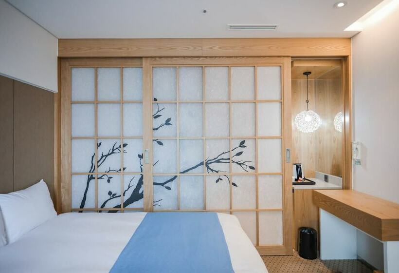 带山景的复式房间, Whistlelark Jeju