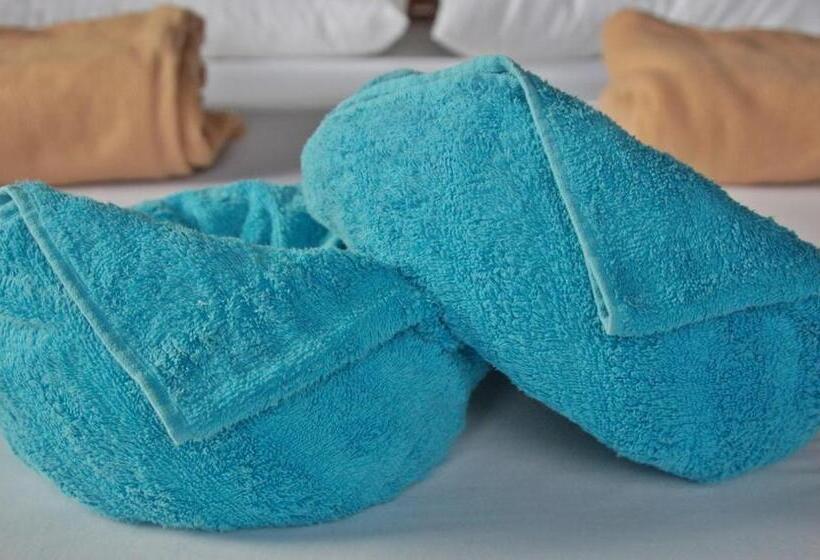 اتاق استاندارد با بالکن, Island Tiki Paradise Resort