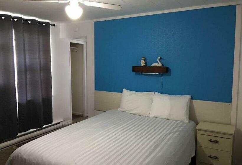 带大床的标准间, Manor Motel