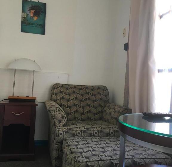 Standard Szoba King Size Bed, Manor Motel