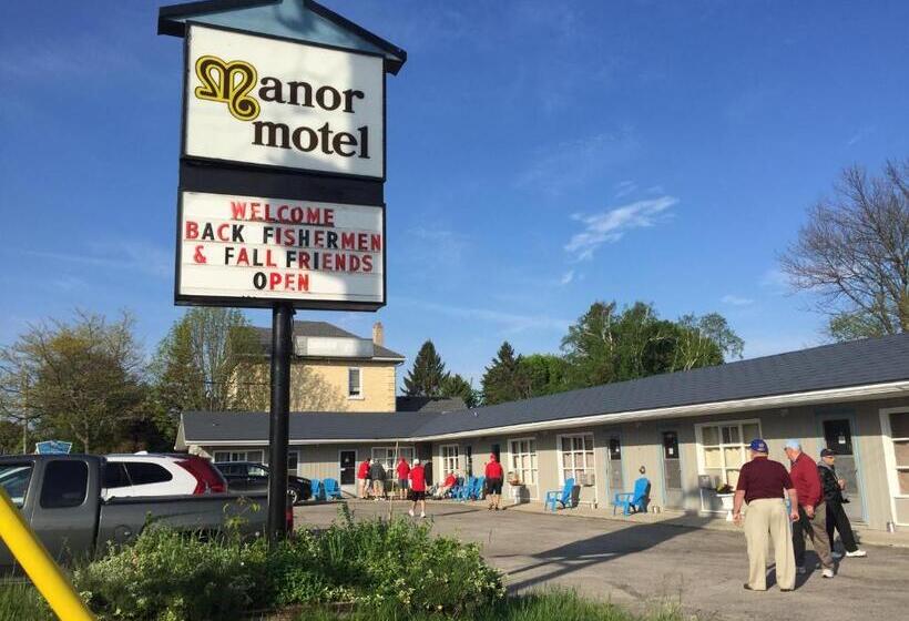 家庭小型套房, Manor Motel