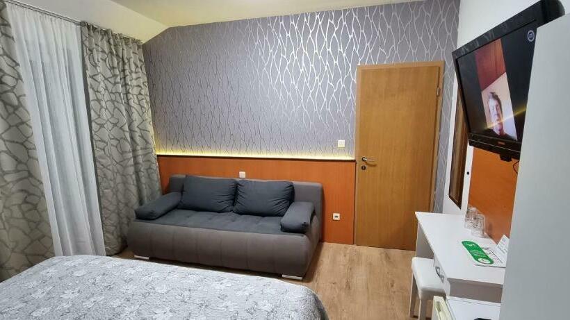 Camera Deluxe, Sobe/rooms Riva