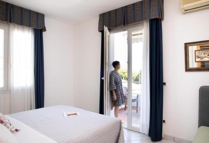 סוויטה עם מרפסת, Casa Merano Residence & Ristorante Bibione Centro