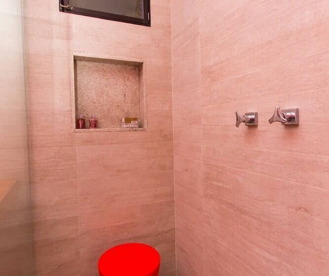 کلبه ییلاقی, Pousada Chacara Arace