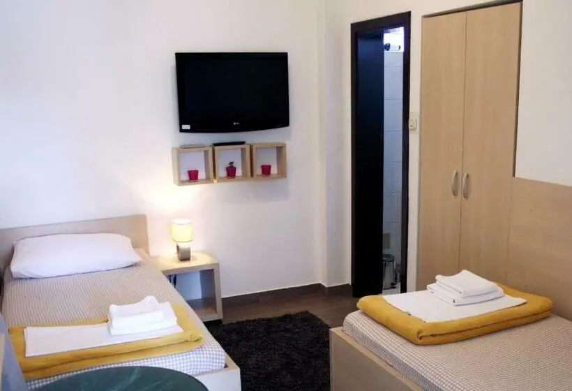 اتاق استاندارد, Rooms Fitea