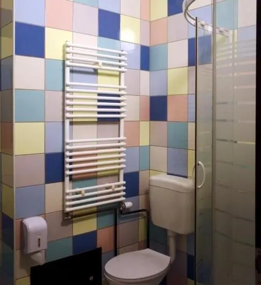 اتاق سوپریور سه تخته, Rooms Fitea