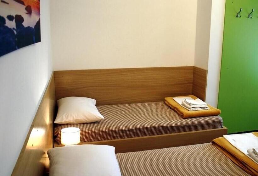 חדר סטנדרט לשלושה, Rooms Fitea