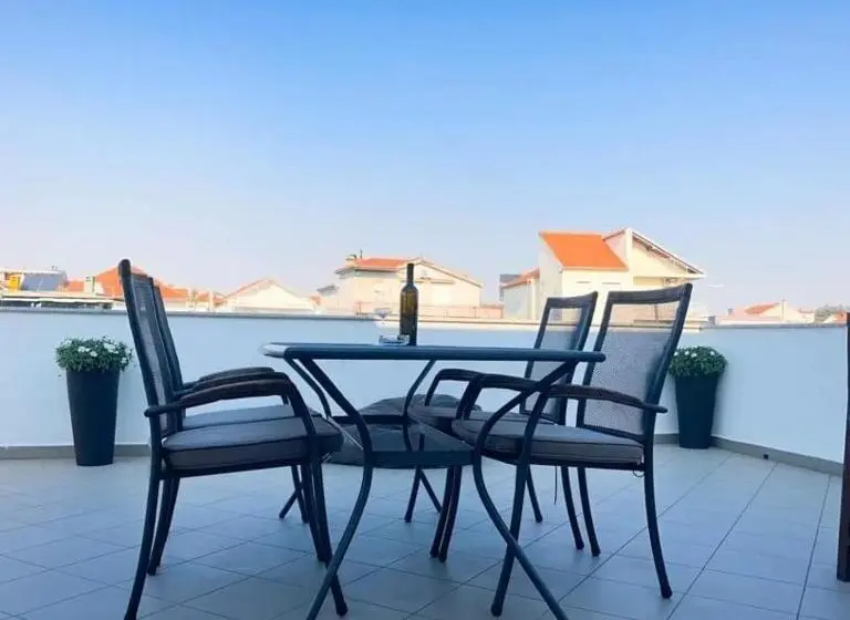 اتاق لوکس, Sobe/rooms Riva
