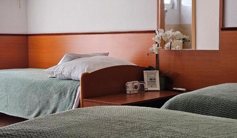 Camera Tripla Classica, Sobe/rooms Riva