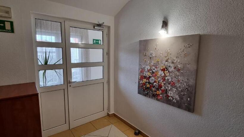 Номер Стандарт, Sobe/rooms Riva