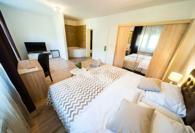 バスタブ付きデラックスルーム, Villa Gradski Vrt