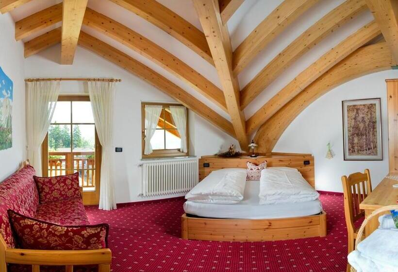 舒适三人间, Mytime Hotels La Grotta