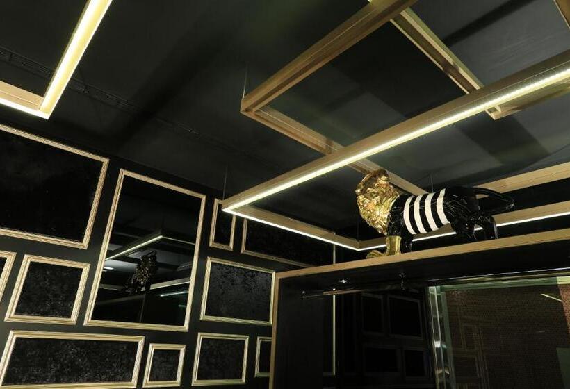 اتاق اکونومی, Feifan Boutique Motel