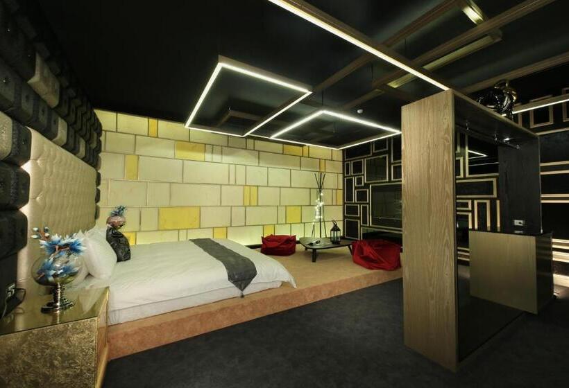 اتاق اکونومی, Feifan Boutique Motel