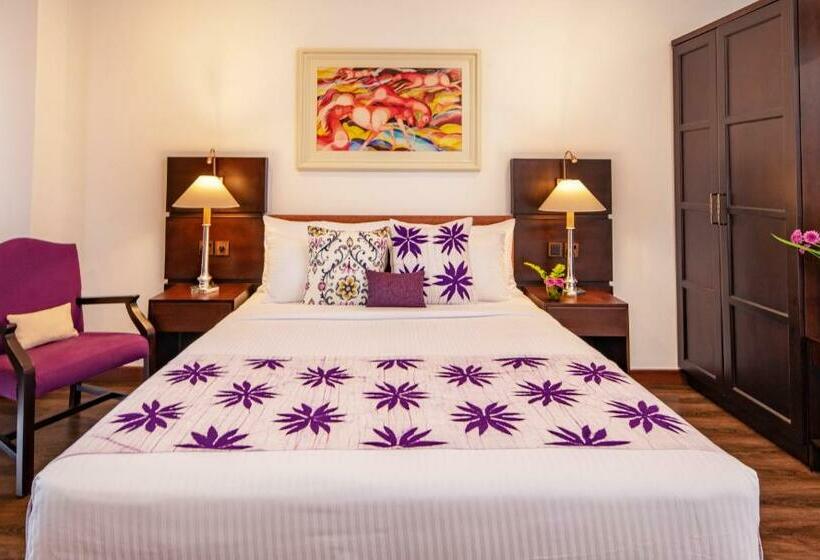 Quarto Deluxe, Fox Kandy