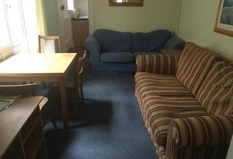 غرفة إقتصادية حمام مشترك, Four Seasons Budget